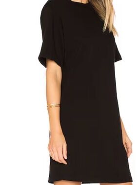 Vintage Joie Black Short Sleeve Shift Dress w pocket in front